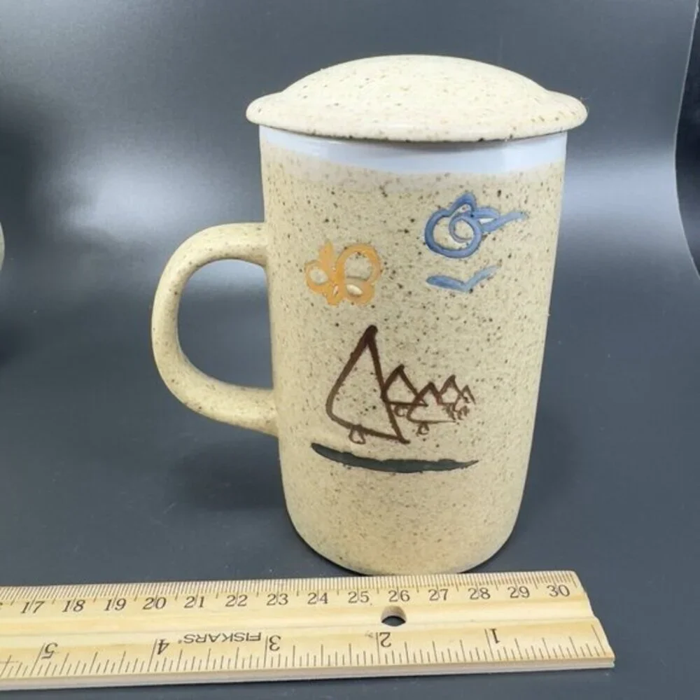 Ceramic Mugs vintage hand